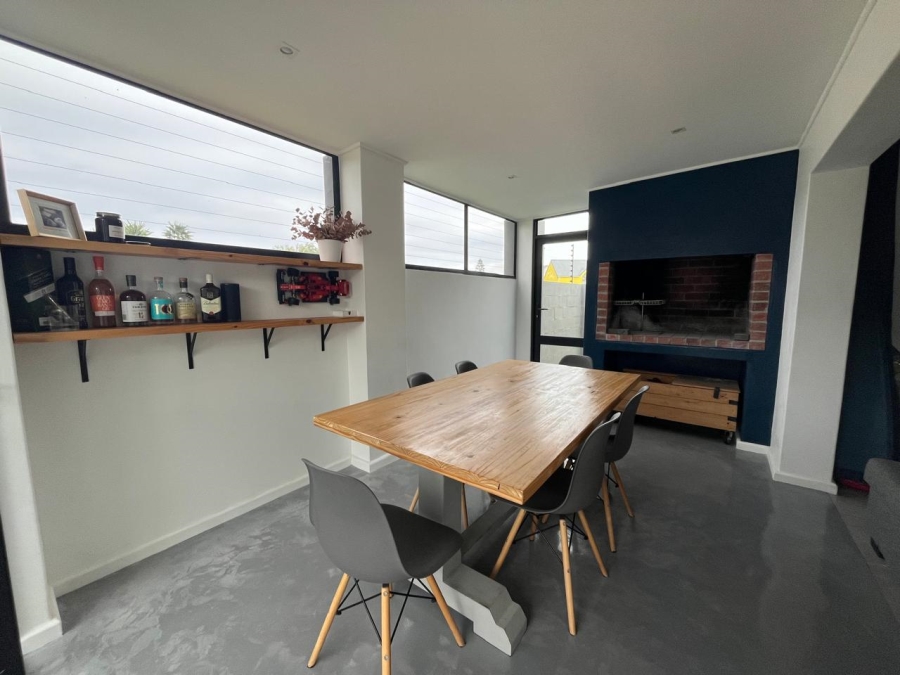 2 Bedroom Property for Sale in Anchorage Park Western Cape